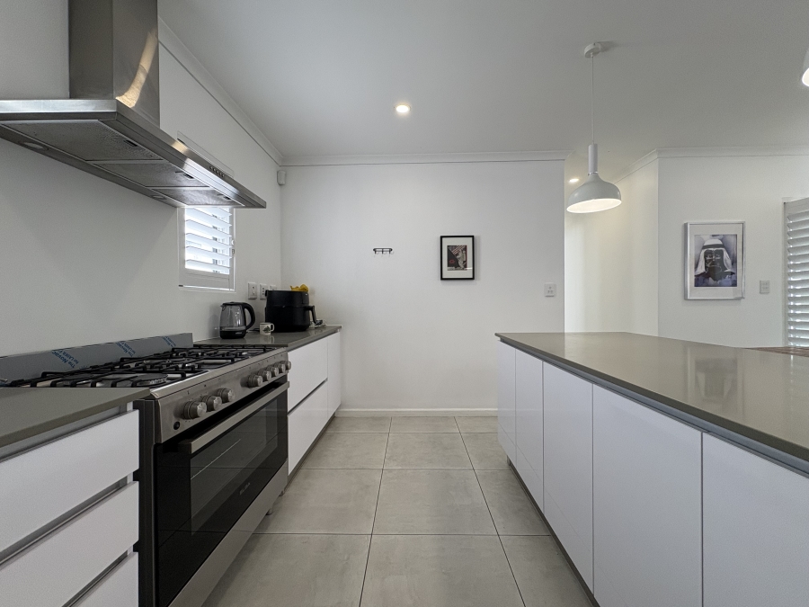 3 Bedroom Property for Sale in Sandown Western Cape